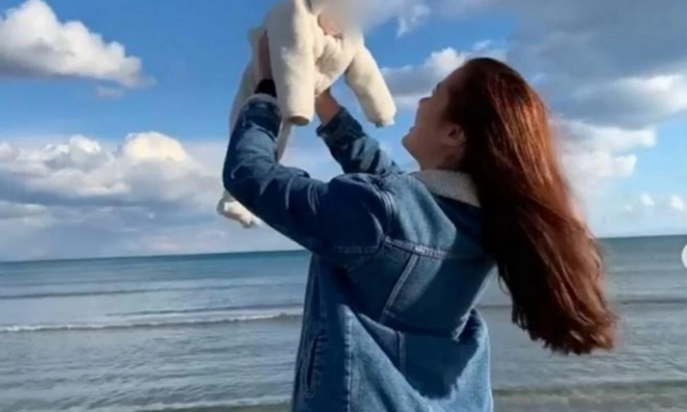 Γλυκά Νερά: Βαφτίστηκε η μικρή Λυδία στην Αλόννησο – Οι τρεις νονοί και οι γονείς του πιλότου
